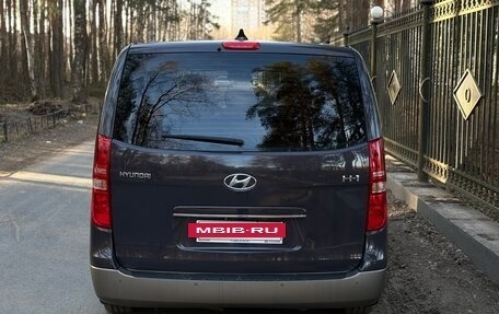 Hyundai H-1 II рестайлинг, 2019 год, 2 895 000 рублей, 22 фотография