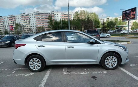 Hyundai Solaris II рестайлинг, 2017 год, 975 000 рублей, 8 фотография