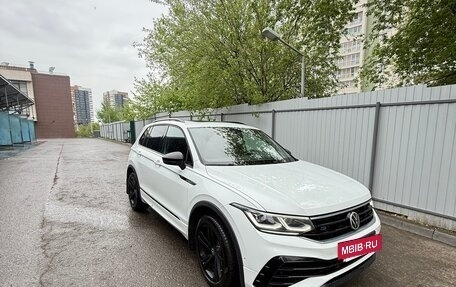 Volkswagen Tiguan II, 2021 год, 4 250 000 рублей, 2 фотография