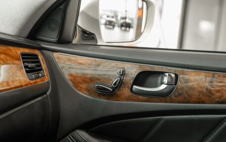Hyundai Equus II, 2013 год, 1 295 000 рублей, 24 фотография