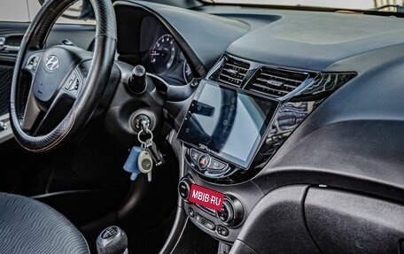 Hyundai Solaris II рестайлинг, 2011 год, 565 000 рублей, 17 фотография