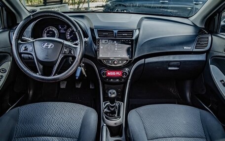 Hyundai Solaris II рестайлинг, 2011 год, 565 000 рублей, 14 фотография