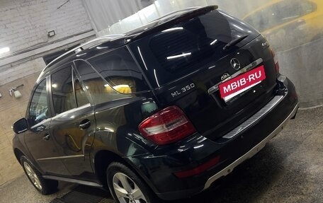 Mercedes-Benz M-Класс, 2010 год, 1 600 000 рублей, 3 фотография