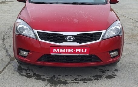 KIA cee'd I рестайлинг, 2010 год, 840 000 рублей, 1 фотография