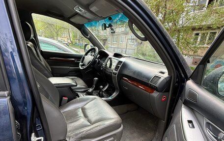 Toyota Land Cruiser Prado 120 рестайлинг, 2006 год, 2 400 000 рублей, 8 фотография