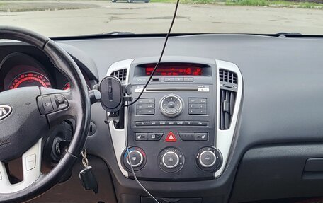 KIA cee'd I рестайлинг, 2010 год, 840 000 рублей, 15 фотография