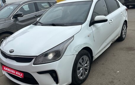 KIA Rio IV, 2018 год, 600 000 рублей, 3 фотография