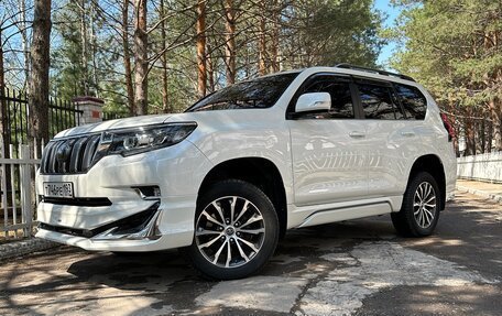 Toyota Land Cruiser Prado 150 рестайлинг 2, 2017 год, 4 900 000 рублей, 6 фотография