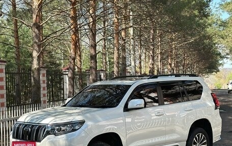 Toyota Land Cruiser Prado 150 рестайлинг 2, 2017 год, 4 900 000 рублей, 8 фотография