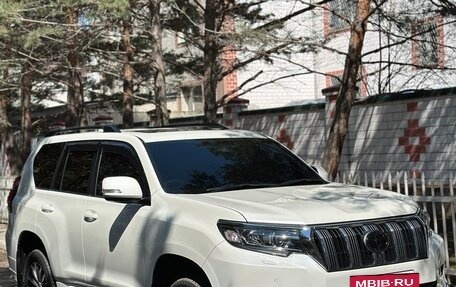 Toyota Land Cruiser Prado 150 рестайлинг 2, 2017 год, 4 900 000 рублей, 14 фотография