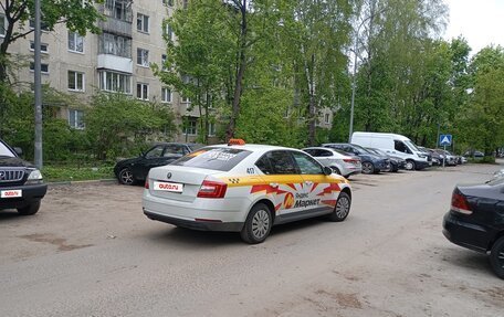 Skoda Octavia, 2019 год, 950 000 рублей, 3 фотография