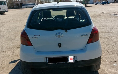 Toyota Yaris III рестайлинг, 2008 год, 580 000 рублей, 5 фотография