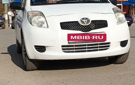 Toyota Yaris III рестайлинг, 2008 год, 580 000 рублей, 2 фотография