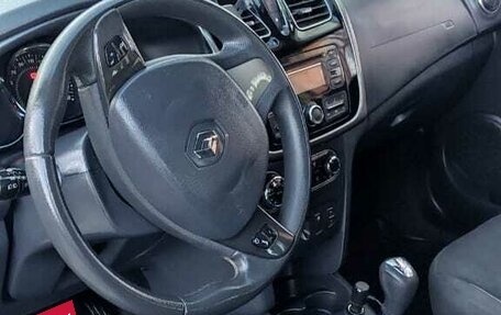 Renault Sandero II рестайлинг, 2015 год, 920 000 рублей, 12 фотография