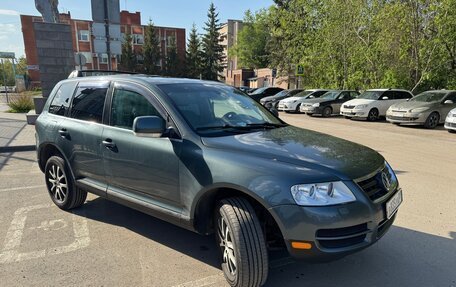 Volkswagen Touareg III, 2004 год, 850 000 рублей, 2 фотография