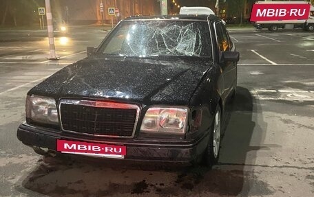 Mercedes-Benz E-Класс, 1995 год, 105 000 рублей, 2 фотография