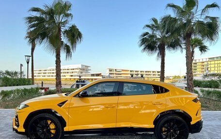 Lamborghini Urus I, 2021 год, 26 000 000 рублей, 3 фотография