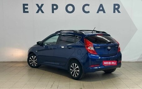 Hyundai Solaris II рестайлинг, 2015 год, 930 000 рублей, 3 фотография