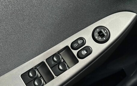 Hyundai Solaris II рестайлинг, 2015 год, 930 000 рублей, 16 фотография