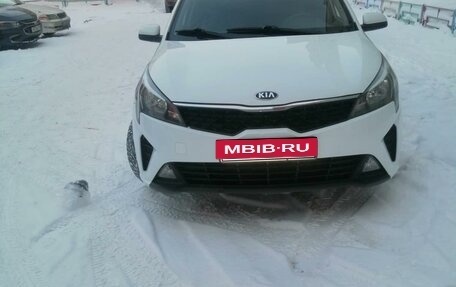 KIA Rio IV, 2020 год, 1 350 000 рублей, 10 фотография