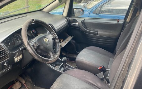 Opel Zafira A рестайлинг, 1999 год, 200 000 рублей, 13 фотография