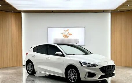Ford Focus IV, 2022 год, 1 379 000 рублей, 3 фотография