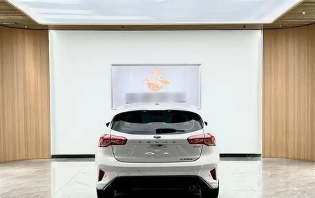 Ford Focus IV, 2022 год, 1 379 000 рублей, 5 фотография