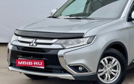 Mitsubishi Outlander III рестайлинг 3, 2017 год, 2 050 000 рублей, 2 фотография
