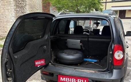 Chevrolet Niva I рестайлинг, 2012 год, 650 000 рублей, 9 фотография