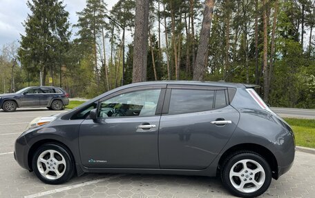 Nissan Leaf I, 2013 год, 1 000 000 рублей, 4 фотография