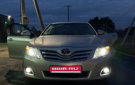 Toyota Camry, 2010 год, 1 150 000 рублей, 13 фотография