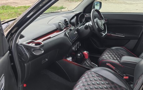 Suzuki Swift V, 2018 год, 1 700 000 рублей, 10 фотография