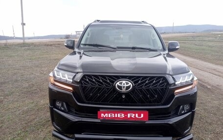 Toyota Land Cruiser 200, 2013 год, 3 750 000 рублей, 2 фотография