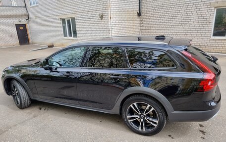Volvo V90 Cross Country I рестайлинг, 2021 год, 3 200 000 рублей, 7 фотография