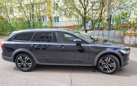 Volvo V90 Cross Country I рестайлинг, 2021 год, 3 200 000 рублей, 4 фотография