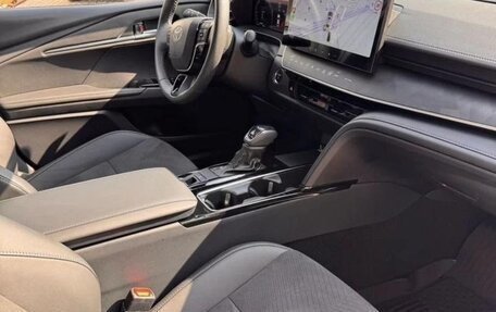 Toyota Camry, 2024 год, 4 400 000 рублей, 9 фотография