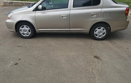 Toyota Platz, 2003 год, 380 000 рублей, 3 фотография