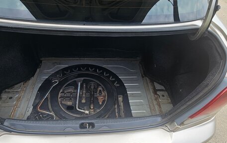Toyota Platz, 2003 год, 380 000 рублей, 13 фотография