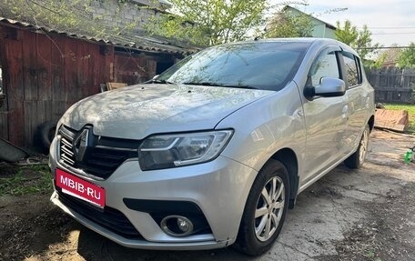 Renault Sandero II рестайлинг, 2019 год, 800 000 рублей, 2 фотография