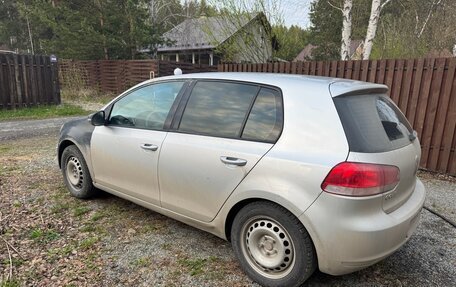 Volkswagen Golf VI, 2012 год, 800 000 рублей, 2 фотография