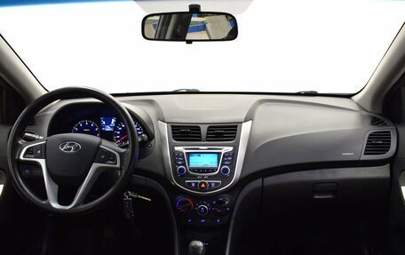 Hyundai Solaris II рестайлинг, 2012 год, 730 000 рублей, 5 фотография