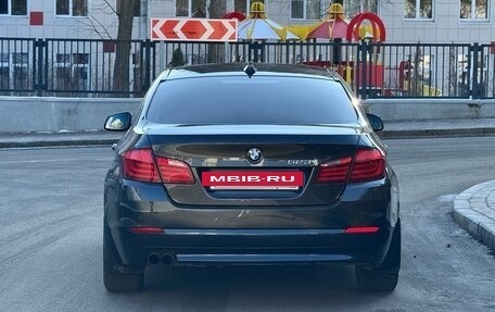 BMW 5 серия, 2011 год, 1 790 000 рублей, 3 фотография