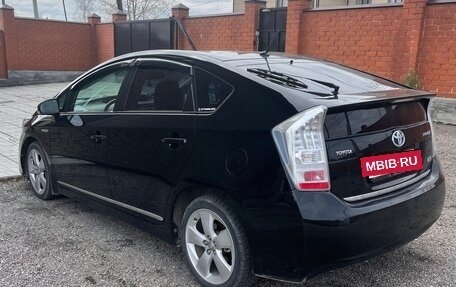 Toyota Prius, 2010 год, 1 150 000 рублей, 5 фотография
