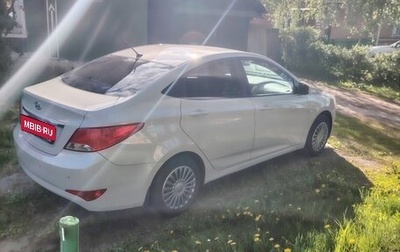 Hyundai Solaris II рестайлинг, 2015 год, 690 000 рублей, 1 фотография