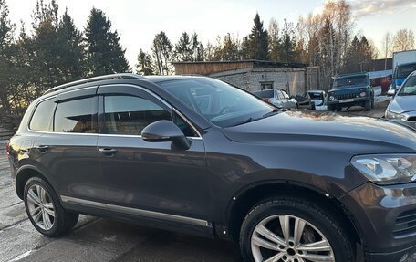 Volkswagen Touareg III, 2011 год, 1 600 000 рублей, 3 фотография