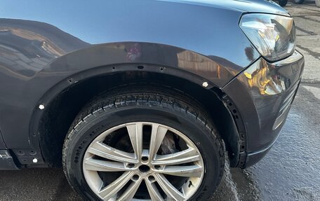 Volkswagen Touareg III, 2011 год, 1 600 000 рублей, 10 фотография