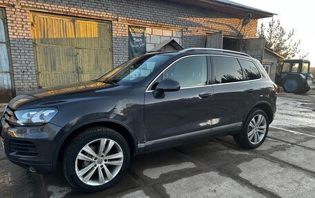 Volkswagen Touareg III, 2011 год, 1 600 000 рублей, 4 фотография
