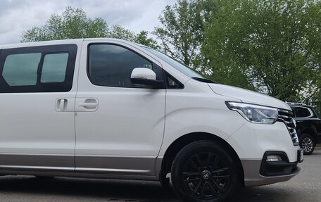 Hyundai Grand Starex Grand Starex I рестайлинг 2, 2020 год, 3 900 000 рублей, 11 фотография