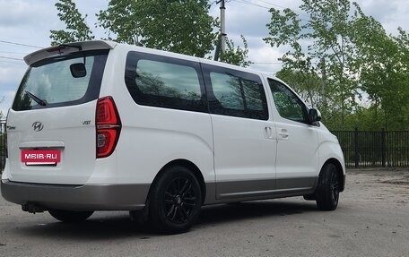 Hyundai Grand Starex Grand Starex I рестайлинг 2, 2020 год, 3 900 000 рублей, 13 фотография