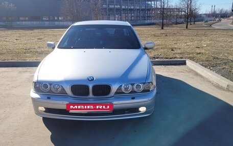BMW 5 серия, 2002 год, 930 000 рублей, 4 фотография